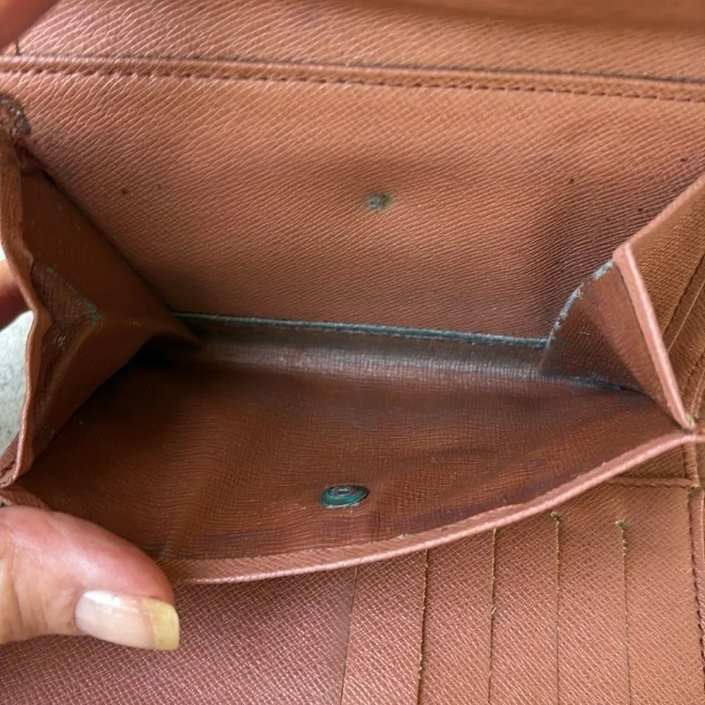 Louis Vuitton tri fold wallet - Picture 4 of 8